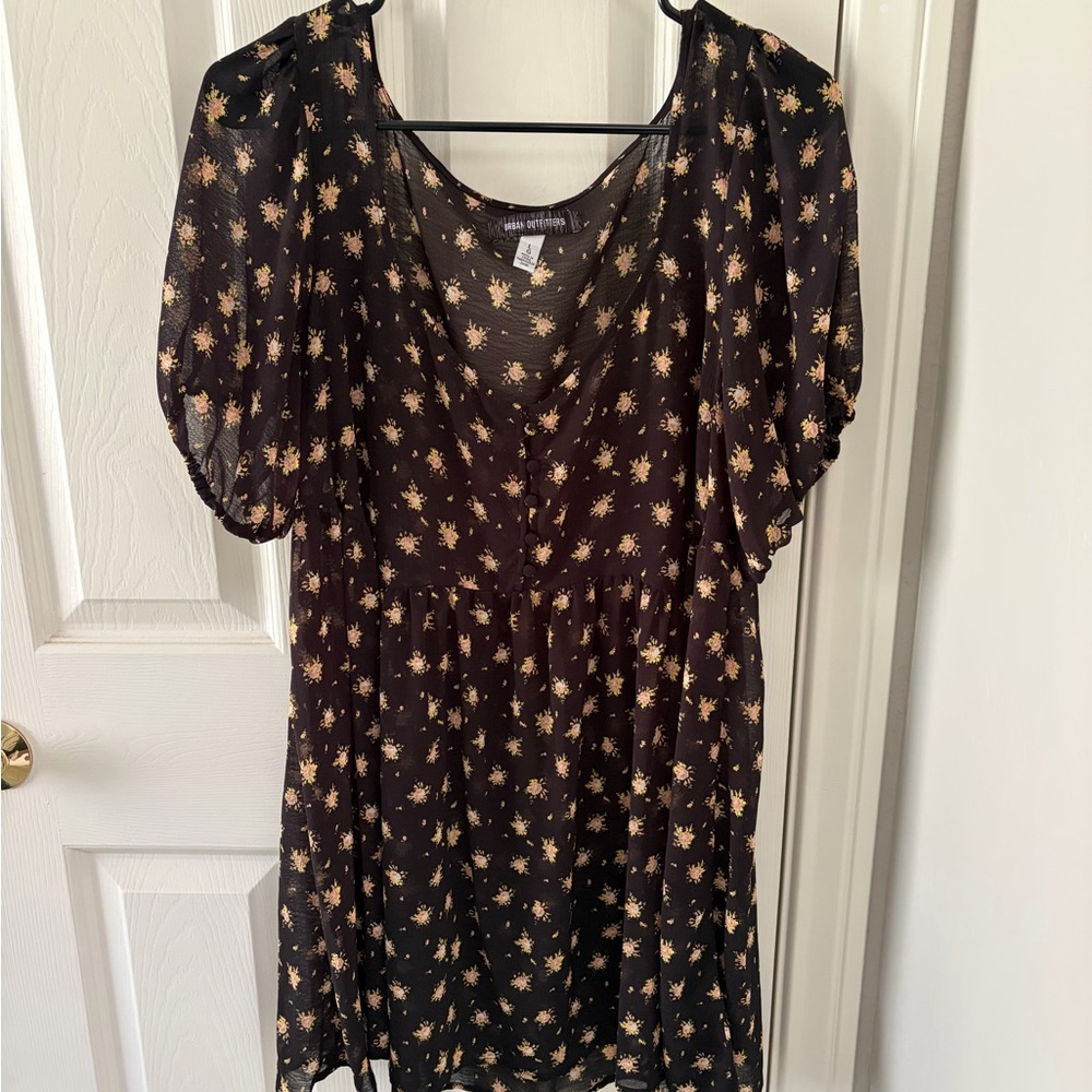 Urban Outfitters Black Floral Chiffon Babydoll Dress - Picture 5 of 8
